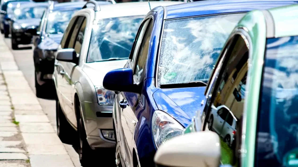 Ce echipamente auto sunt obligatorii din 2026 conform Codului Rutier?