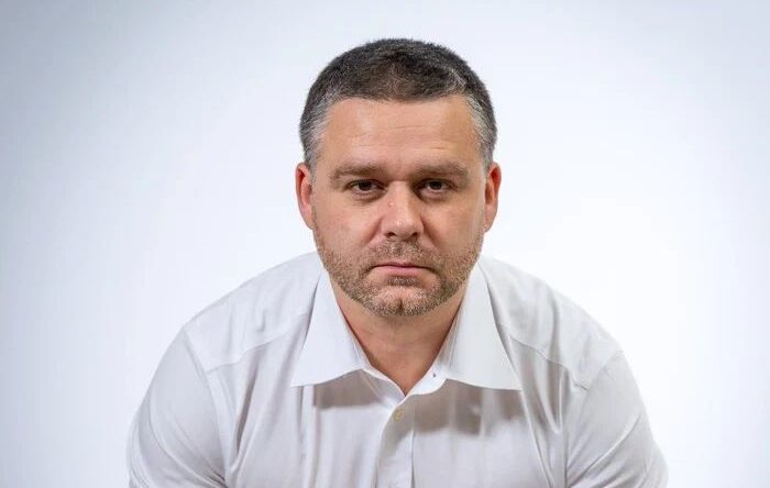 George Simion, liderul încrederii politice, conform unui sondaj INSCOP Un sondaj realizat de INSCOP în perioada 2-6 martie 2024 plasează liderul AUR, George Simion, pe primul loc în topul încrederii politice din România