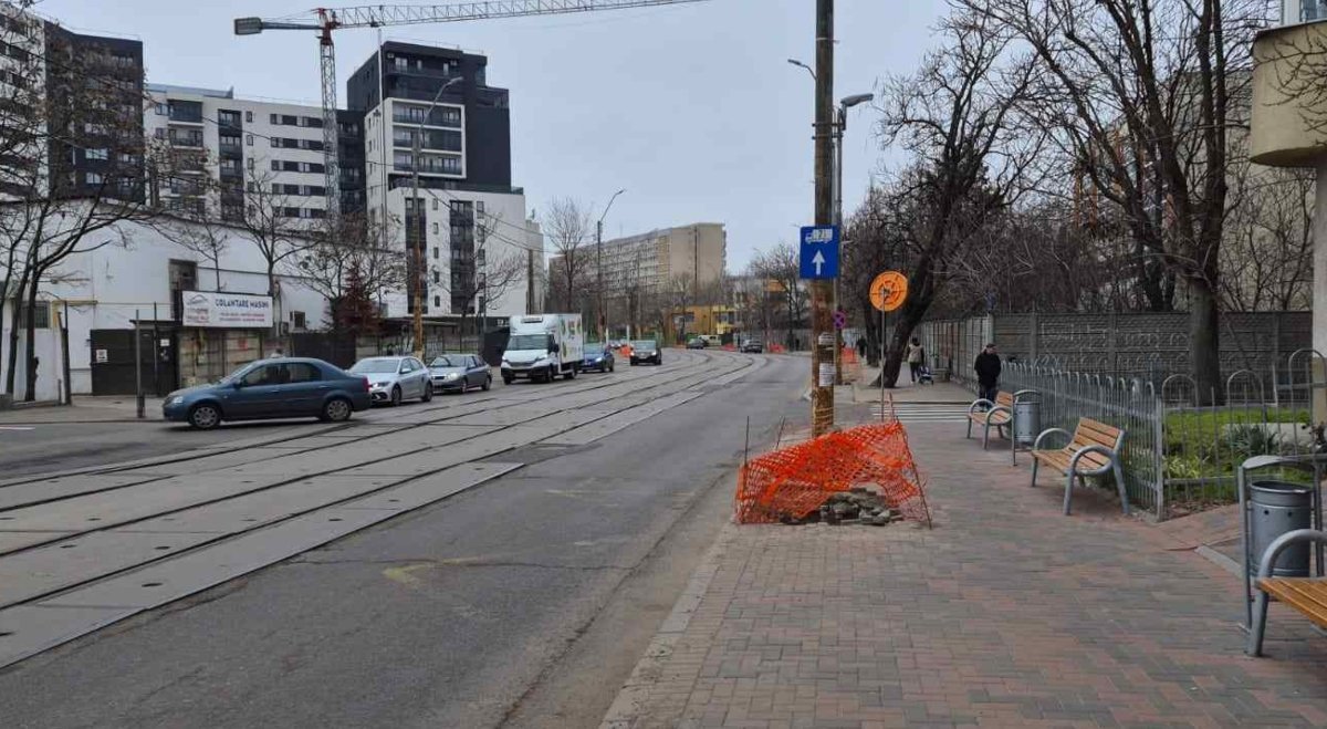 Lucrările la tramvai închid circulația pe două artere importante din estul Bucureștiului Circulația rutieră va fi închisă total pe Calea Dudești și bulevardul 1 Decembrie 1918, în estul Capitalei, din cauza lucrărilor de modernizare a liniilor de tramvai