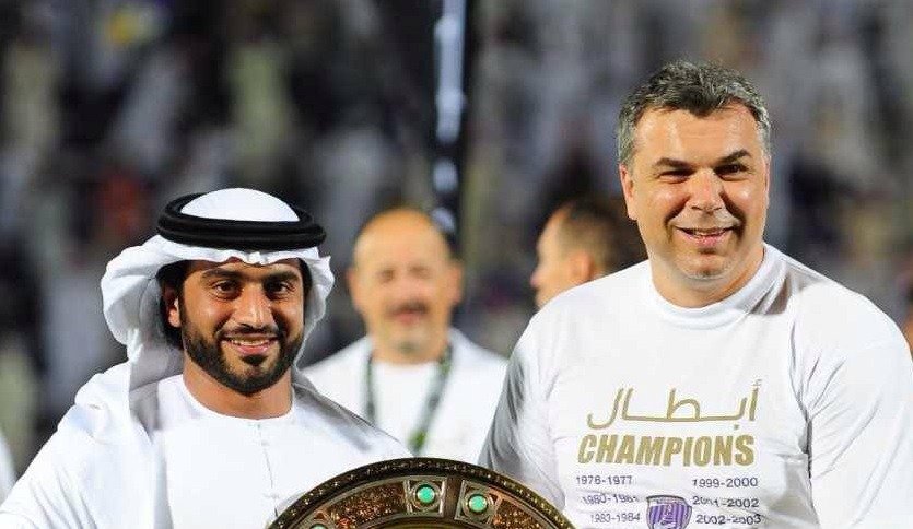 Cosmin Olăroiu, sprijin neașteptat pentru elevii și profesorii blocați în Dubai Antrenorul de fotbal Cosmin Olăroiu vine în sprijinul unui grup de 10 elevi și 4 profesori de la Colegiul Național „Petru Rareș” Suceava, aflați în prezent în Dubai