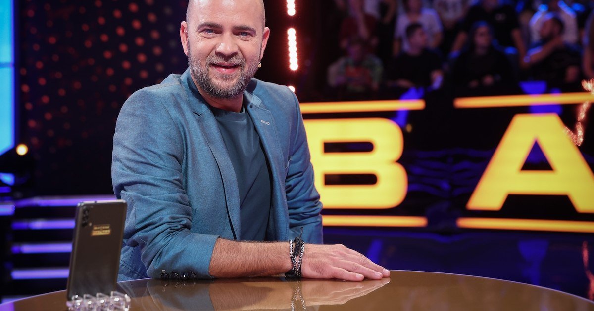 Cosmin Seleși, probleme neașteptate de sănătate. Prezentatorul a ajuns de urgență la spital: „Viața îți mai dă câte o palmă”