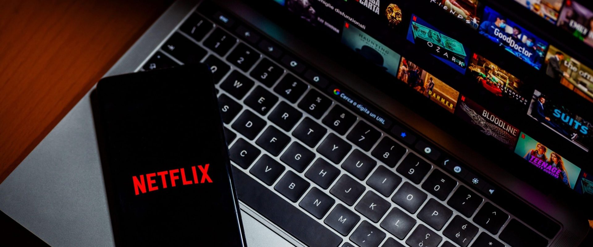 Protecția conturilor de streaming: Cum să-ți securizezi datele și accesul Parole puternice, verificarea dispozitivelor conectate și atenția la mesajele suspecte sunt elemente-cheie pentru a-ți proteja conturile de streaming