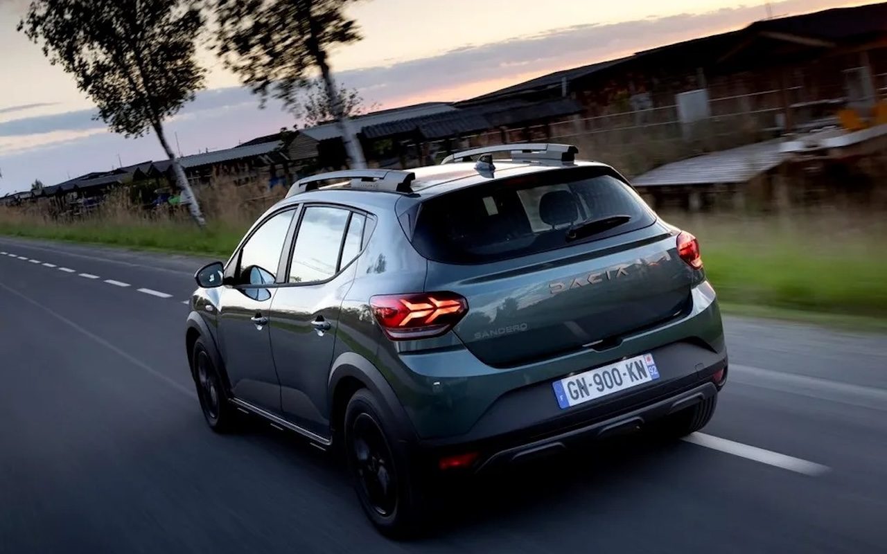 Gropile și suspensia: Cum să protejezi mașina de drumurile proaste Impactul cu o groapă poate cauza daune serioase jantelor și sistemului de suspensie al mașinii