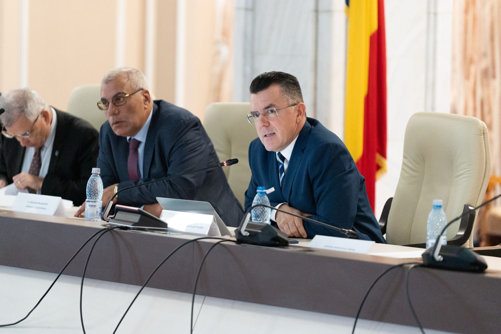 România și Orientul Mijlociu: O relație neglijată și oportunități ratate România nu are o politică oficială pentru Orientul Mijlociu, o regiune considerată a fi în plină transformare și cu un rol important în viitorul global