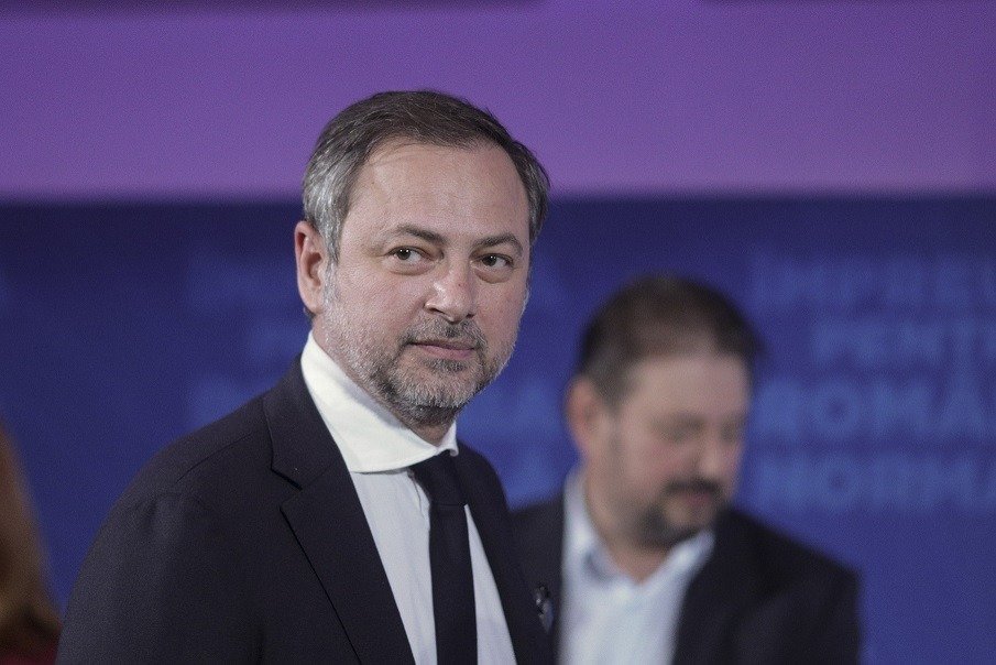 Motreanu (PNL) răspunde PSD: „Să spună direct dacă vor taxe noi” Secretarul general al PNL, europarlamentarul Dan Motreanu, a reacționat luni la intenția PSD de a depune amendamente la bugetul de stat