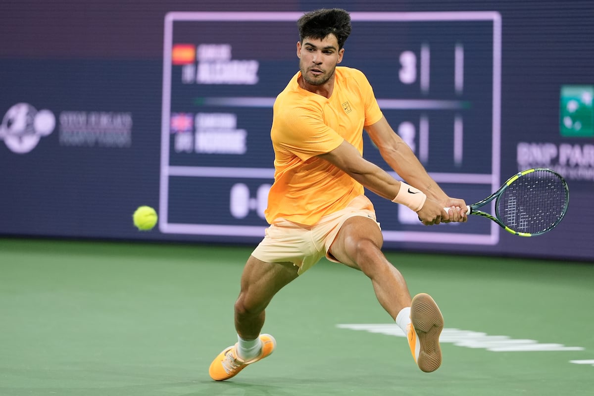 Alcaraz, la un pas de semifinale la Indian Wells, își fixează noi ținte în tenis Carlos Alcaraz continuă să uimească lumea tenisului