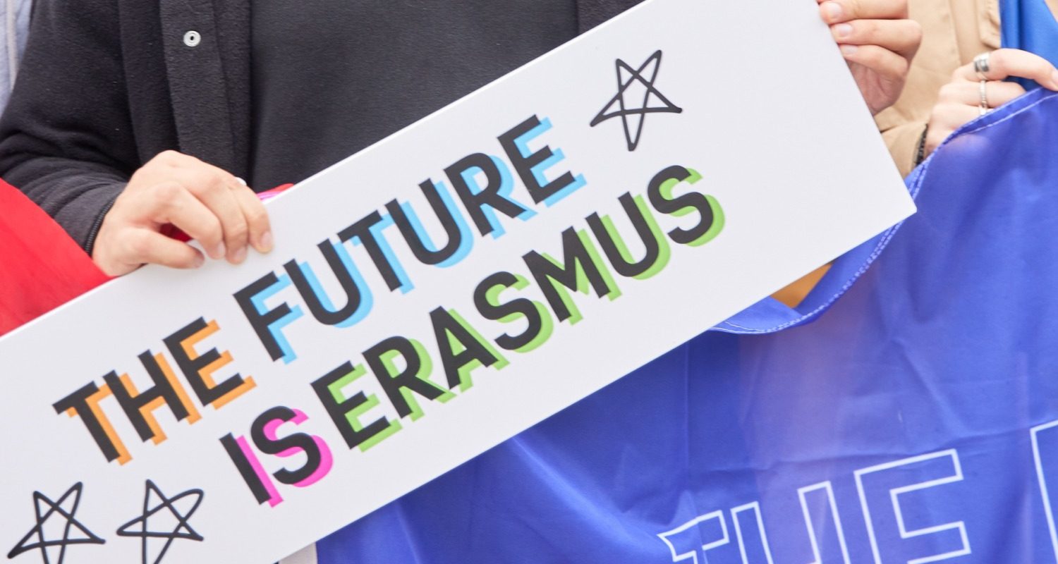 Auditorii europeni, critici la adresa Erasmus+ și AgoraEU