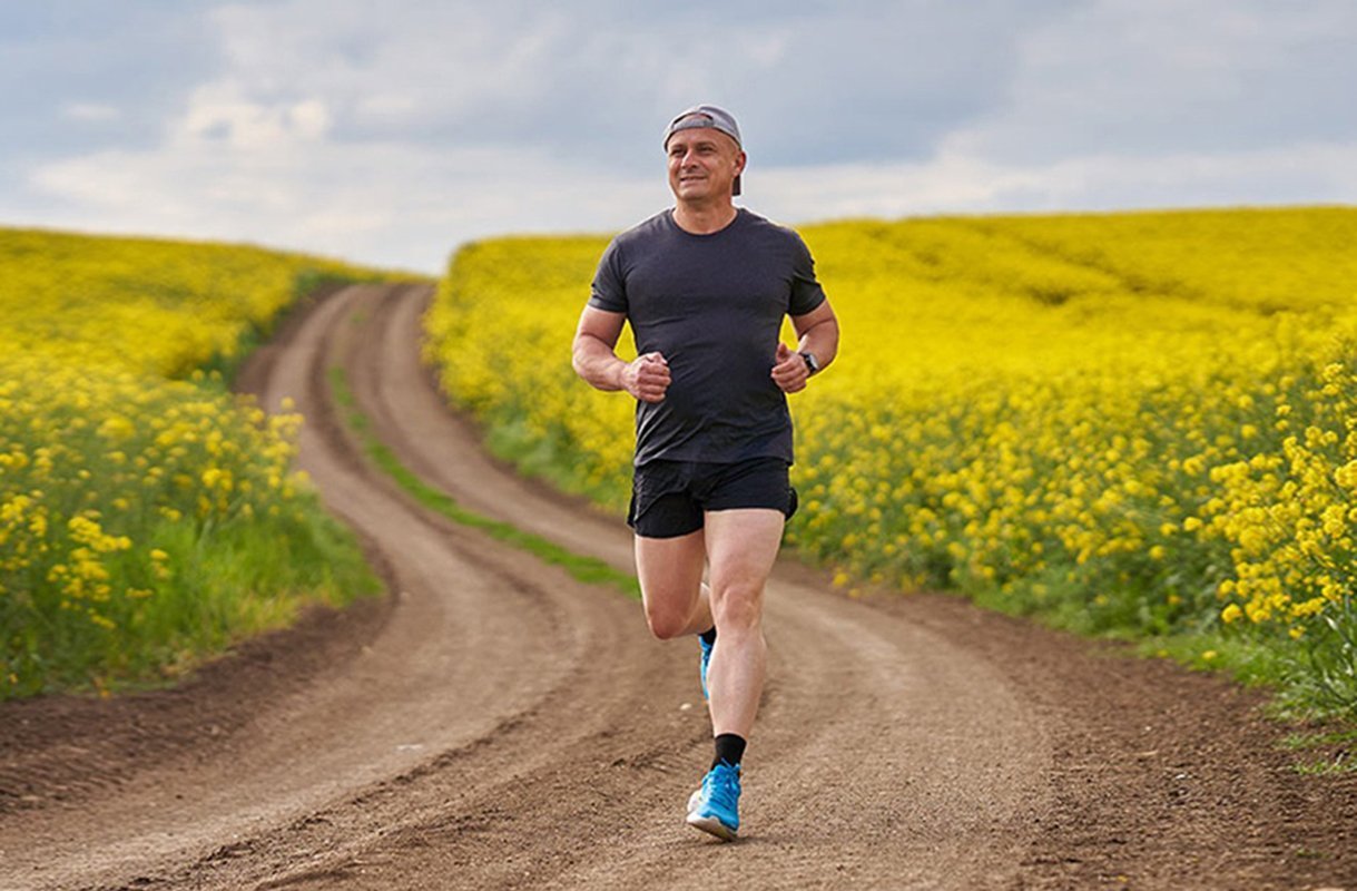 Mișcarea fizică, un aliat neașteptat în lupta cu depresia O meta-analiză recentă publicată în The BMJ confirmă efectele benefice ale exercițiilor fizice în reducerea simptomelor depresive