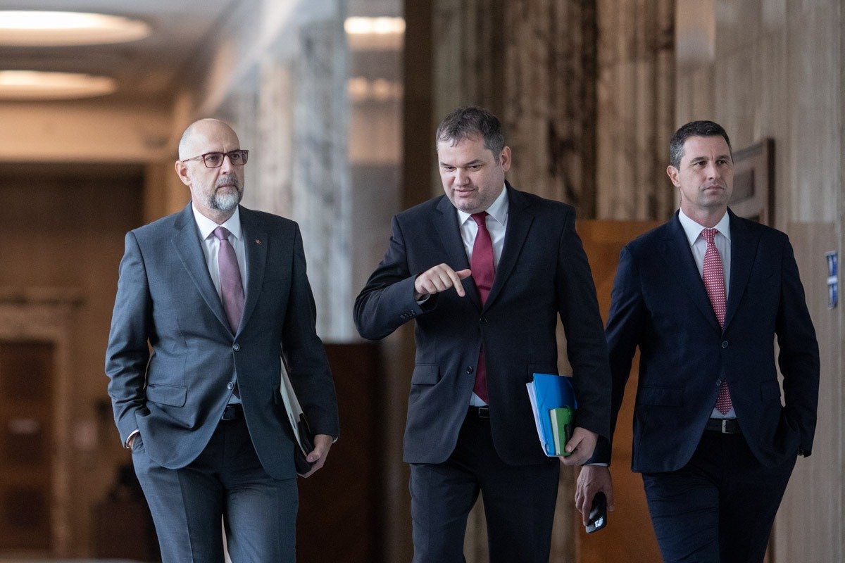 Cseke (UDMR): Nu ieșim de la guvernare, vrem echilibru
