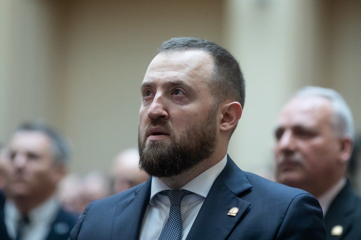 Schimbare la vârful DNA: expiră mandatul lui voineag Mandatul procurorului-șef al Direcției Naționale Anticorupție (DNA), Marius Voineag, se încheie la data de 31 martie, potrivit informațiilor disponibile