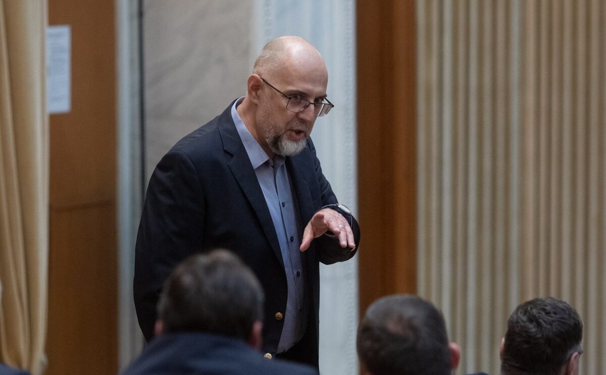 Kelemen Hunor exclude categoric o formulă de guvernare cu sprijinul aur Președintele UDMR, Kelemen Hunor, a respins ferm, miercuri, posibilitatea unei alternative la actuala formulă de guvernare