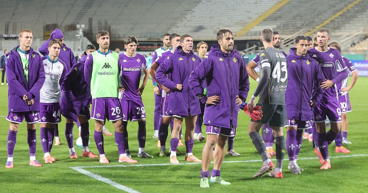 Surprize în Serie A: Verona învinge la Bologna, Fiorentina se poticnește acasă Etapa din Serie A de duminică a adus rezultate neașteptate, cu o serie de partide tensionate în partea de jos a clasamentului
