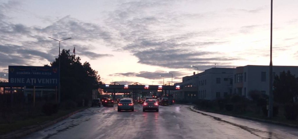 Punctul rutier Ungheni-Ungheni, inclus oficial în acordul de frontieră dintre România și Republica Moldova Guvernul României a aprobat, în ședința de joi, un memorandum care prevede includerea noului punct rutier Ungheni – Ungheni în acordul bilateral cu Republica Moldova privind trecerile de frontieră