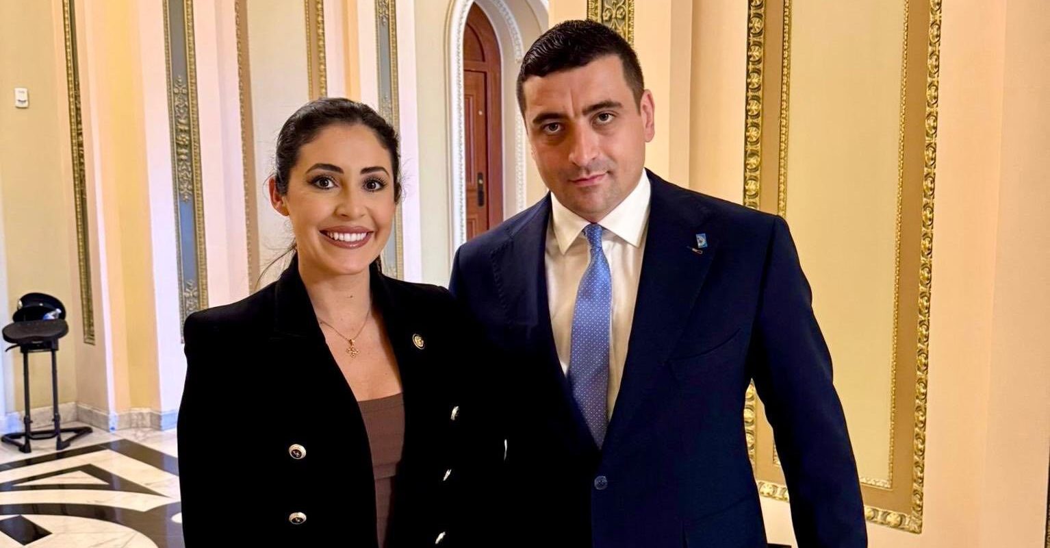Delegație a parlamentului rus, așteptată în statele unite, în pofida sancțiunilor O delegație a Dumei de Stat din Rusia se pregătește să efectueze o vizită în Statele Unite ale Americii, la invitația omologilor americani, conform informațiilor apărute în spațiul public