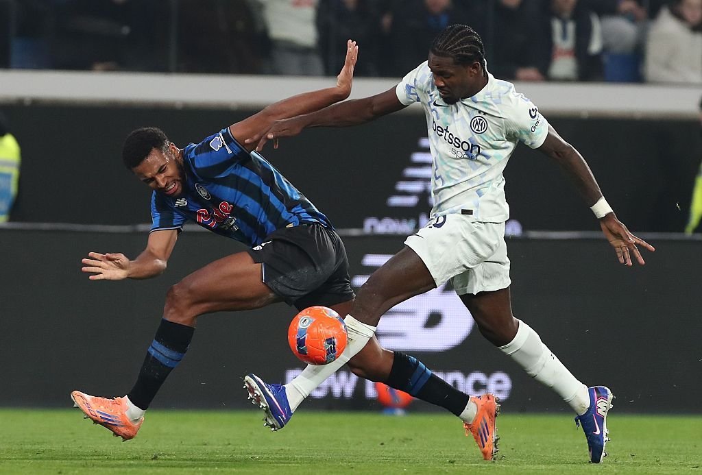 Inteligența artificială prezice un meci strâns între Inter și Atalanta pe San Siro București, 14 martie 2024 – Duelul dintre Inter Milano și Atalanta, programat sâmbătă, la ora 16:00, pe stadionul San Siro, promite un spectacol intens, conform predicțiilor realizate de inteligența artificială (IA) a publicației italiene Gazzetta dello Sport