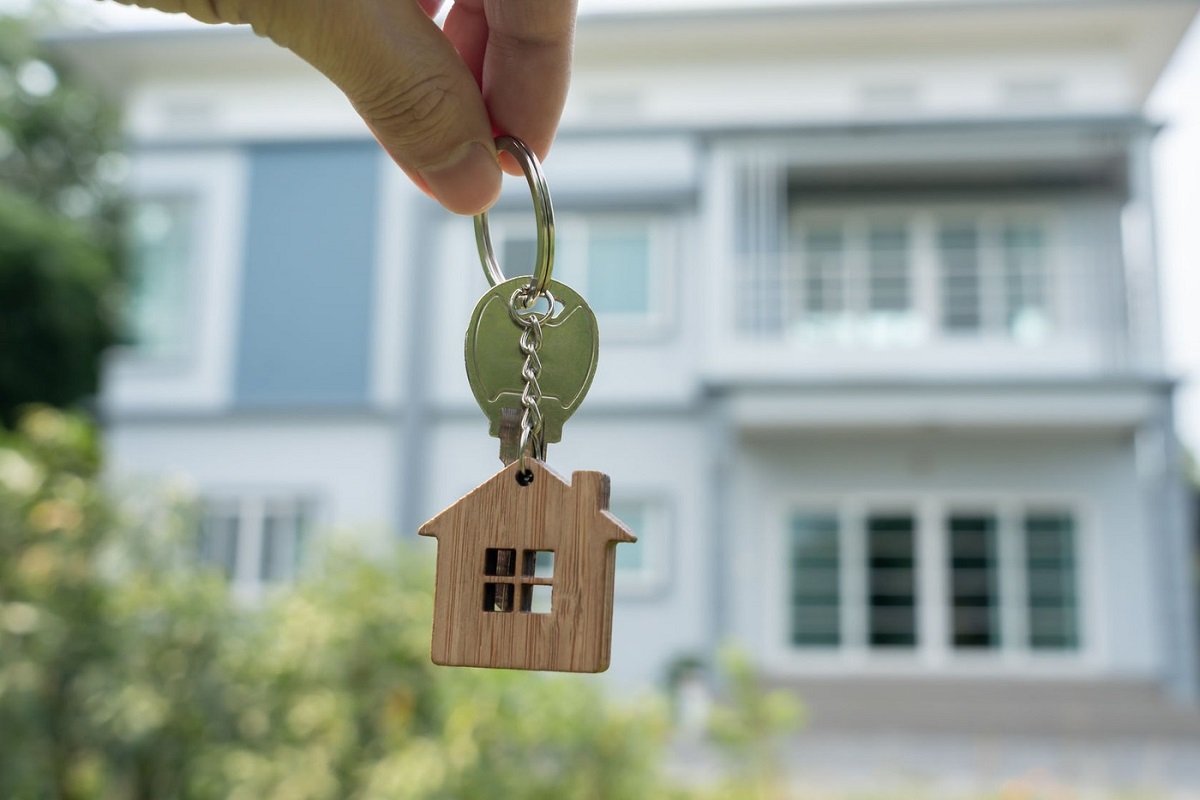 Chiriile în București: Nordul rămâne scump, dar unele sectoare cresc Piața închirierilor de locuințe din România prezintă variații semnificative, Bucureștiul menținându-se ca un centru cu prețuri ridicate, în timp ce alte orașe oferă opțiuni mai accesibile