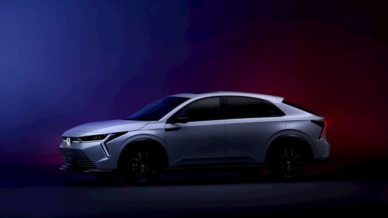 Honda Insight se transformă radical: de la hibrid eficient la crossover electric, cu influențe din China Honda readuce pe piață modelul Insight, dar de această dată, mașina cu istorie revine sub o formă total diferită