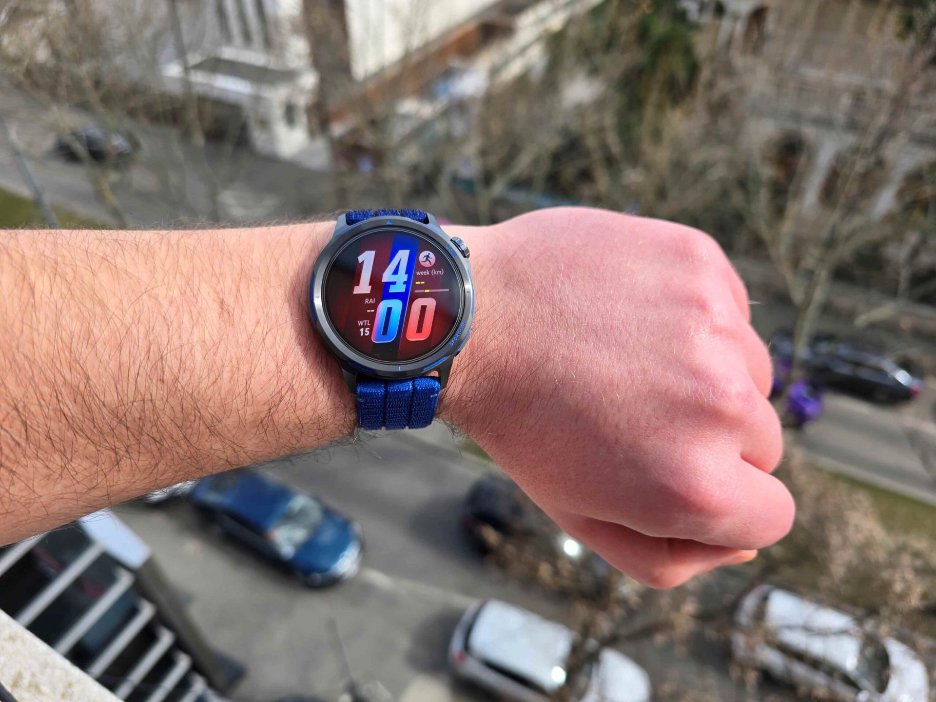 Huawei redefinește smartwatch-urile sport cu Watch GT Runner 2 Huawei lansează pe piață modelul Watch GT Runner 2, un dispozitiv care își propune să schimbe percepția asupra ceasurilor inteligente dedicate activităților sportive