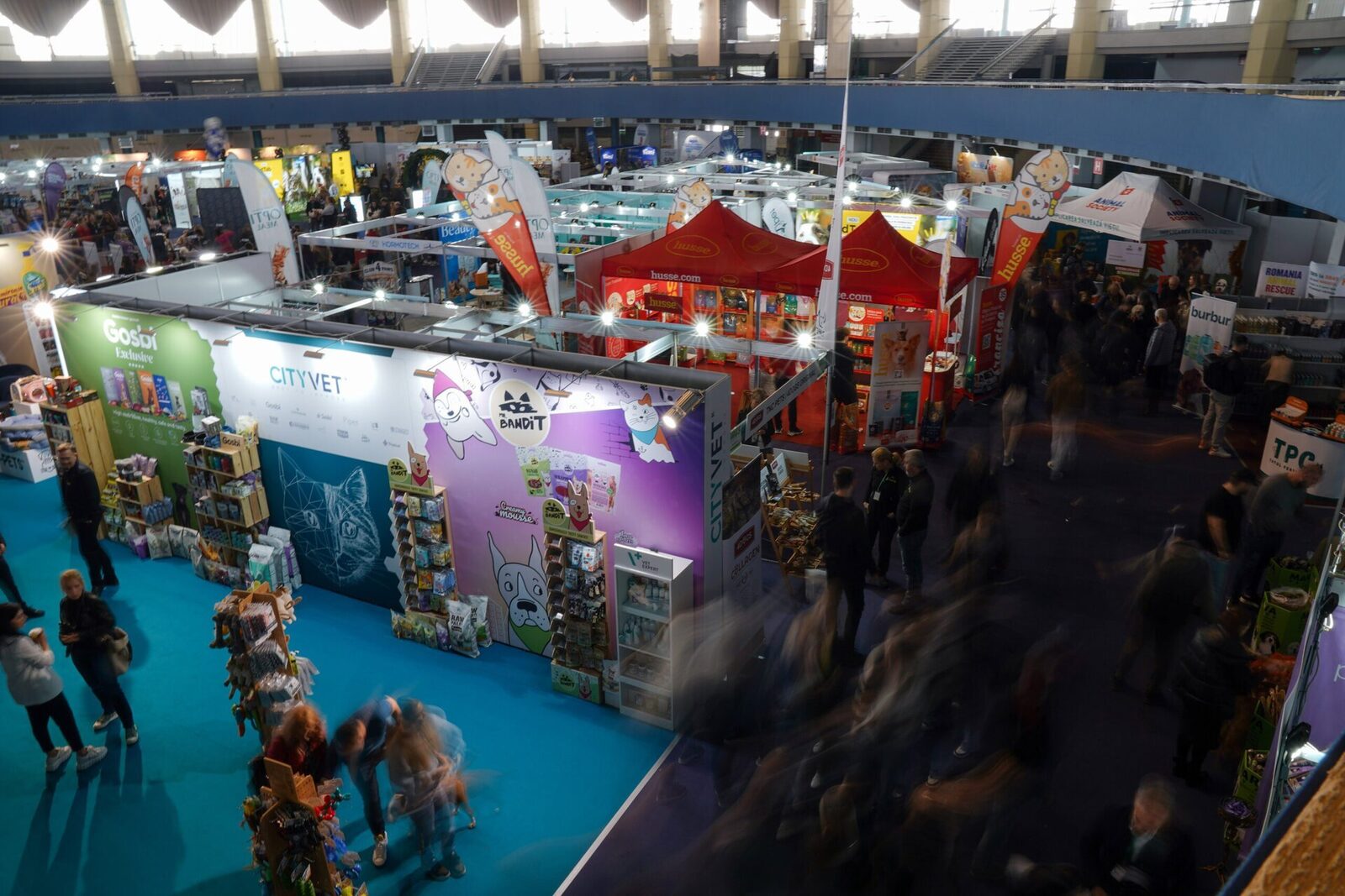 PetExpo 2026: Cel mai mare târg dedicat animalelor de companie revine la București Bucureștenii iubitori de animale sunt așteptați la Romexpo în acest weekend, pentru cea de-a 12-a ediție a PetExpo, cel mai amplu eveniment dedicat animalelor de companie din România
