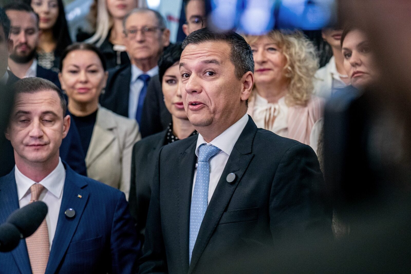 Social-democrații amână votul pentru Avocatul Poporului Votul pentru funcția de Avocat al Poporului, programat pentru marți, 10 martie, a fost amânat, conform informațiilor obținute de la surse politice