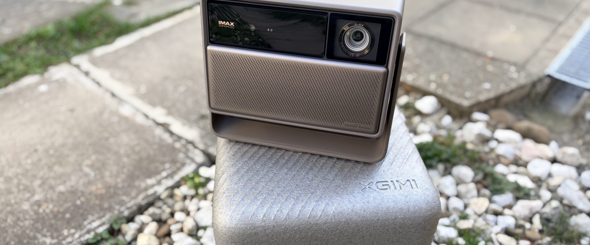 XGIMI Horizon 20: Proiectorul care aduce cinematograful acasă, fără compromisuri Proiectoarele, odată sinonime cu cabluri, laptopuri și sisteme audio complexe, au evoluat