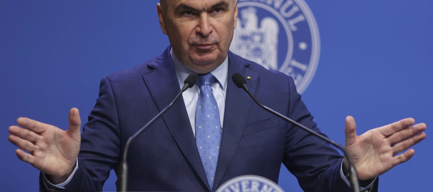 Bolojan cere revizuirea regulii unanimității în UE Premierul României, Ilie Bolojan, a pledat pentru o posibilă revizuire a mecanismului votului în cadrul Uniunii Europene, potrivit unui interviu acordat publicației franceze „Le Figaro”