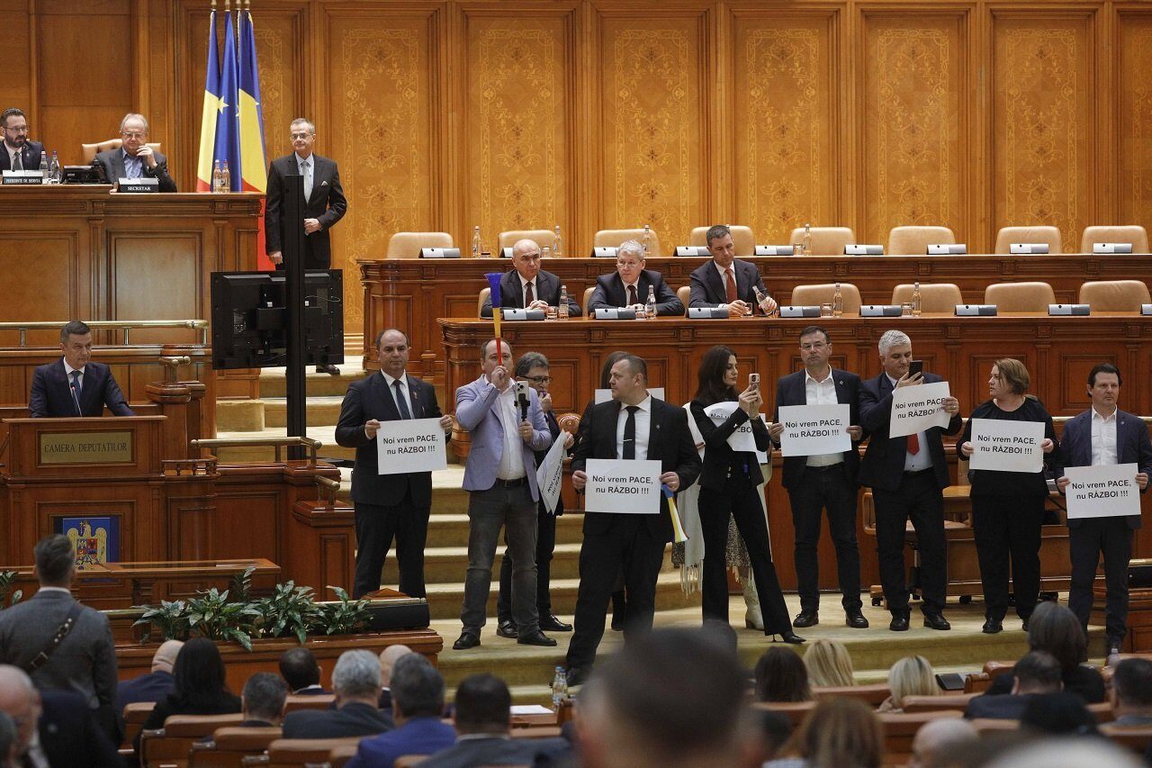 Alina Gorghiu: Sancțiuni pentru parlamentarii sos România care au perturbat lucrările plenului