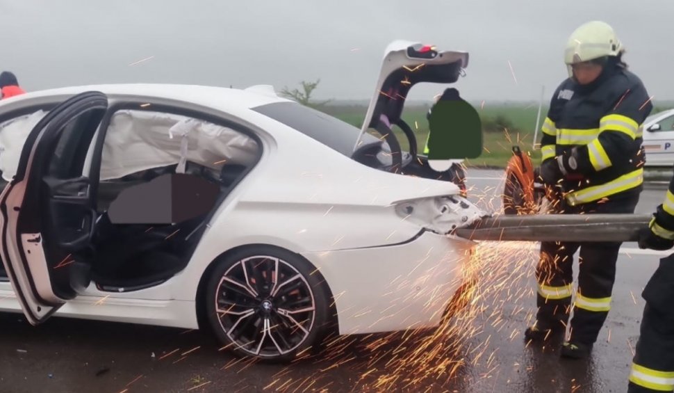 TRAGEDIE pe autostradă: un bărbat a murit! Iată cum s-a produs accidentul Un bărbat și-a pierdut viața într-un accident rutier care a avut loc pe autostrada A1 Sibiu-Sebeș, în județul Sibiu
