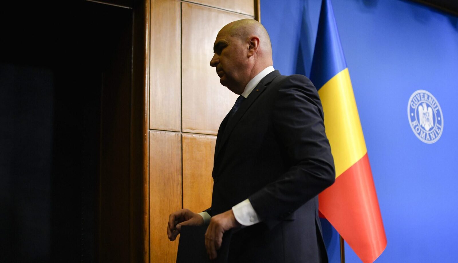 Zvonul unei demisii a premierului Bolojan, respins de PNL Mai mulți lideri din Partidul Național Liberal au dezmințit marți informațiile apărute în spațiul public privind o posibilă demisie a premierului Ilie Bolojan
