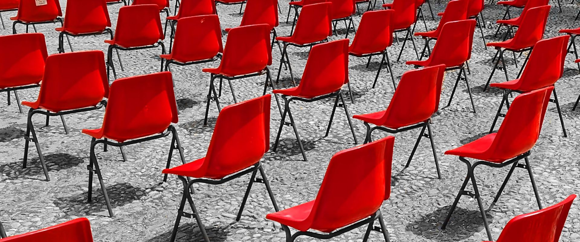 O lege europeană privind giganții tech stârnește controverse: criticile vizează filozofia din spatele reglementărilor Bruxelles-ul se confruntă cu critici privind modul în care gestionează puterea companiilor tech, acuzațiile sugerând că abordarea Comisiei Europene ar putea dăuna companiilor și consumatorilor europeni