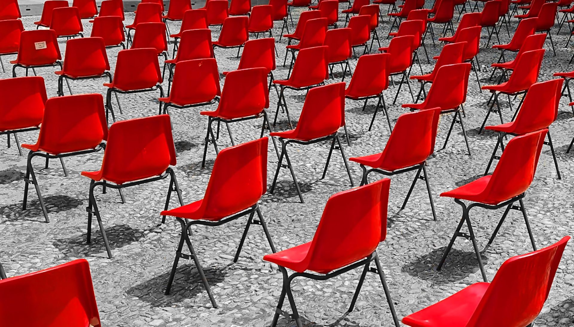 O lege europeană privind giganții tech stârnește controverse: criticile vizează filozofia din spatele reglementărilor Bruxelles-ul se confruntă cu critici privind modul în care gestionează puterea companiilor tech, acuzațiile sugerând că abordarea Comisiei Europene ar putea dăuna companiilor și consumatorilor europeni