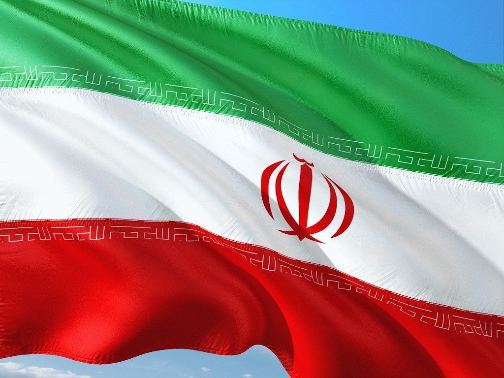 Trump pune sub semnul întrebării amploarea demonstrației pro-guvernamentale din Iran, sugerând manipularea cu ajutorul inteligenței artificiale Fostul președinte american Donald Trump a pus sub semnul întrebării autenticitatea mitingului de susținere a regimului iranian desfășurat la Teheran, sugerând că acesta ar fi fost generat de inteligența artificială