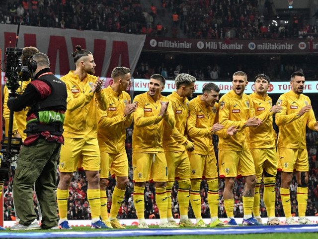 România, învinsă categoric de Turcia la Istanbul Echipa națională de fotbal a României a suferit o înfrângere usturătoare în fața Turciei, scorul de 3-2 reflectând o diferență clară de valoare pe teren
