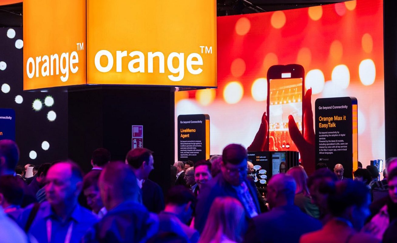 Orange vine cu o soluție pentru a reduce apelurile nedorite și înșelătoriile telefonice Operatorul de telefonie Orange a prezentat la Mobile World Congress o soluție menită să combată apelurile comerciale nedorite și tentativele de fraudă telefonică