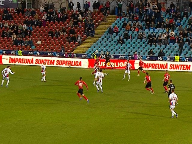 Oțelul Galați și Csikszereda se întâlnesc în prima etapă a play-out-ului Echipa de fotbal Oțelul Galați va juca astăzi, de la ora 18:15, împotriva formației Csikszereda, în cadrul primei etape a play-out-ului din Superligă