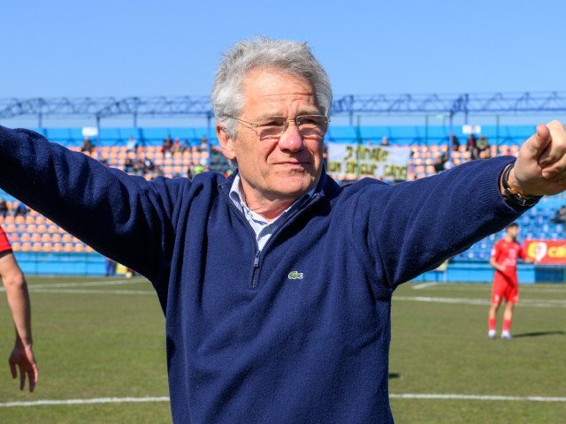 Baraj dificil pentru România: Turcia, primul hop spre Mondialul din 2026 Echipa națională de fotbal a României se pregătește pentru un baraj crucial pentru calificarea la Campionatul Mondial din 2026