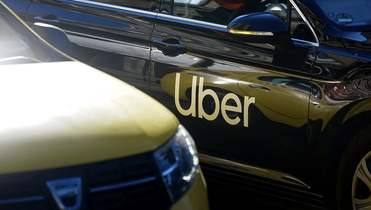 Uber vrea să domine piața robotaxiourilor cu ajutorul Rivian Gigantul serviciilor de ride-sharing, Uber, face un pas important în direcția mobilității autonome