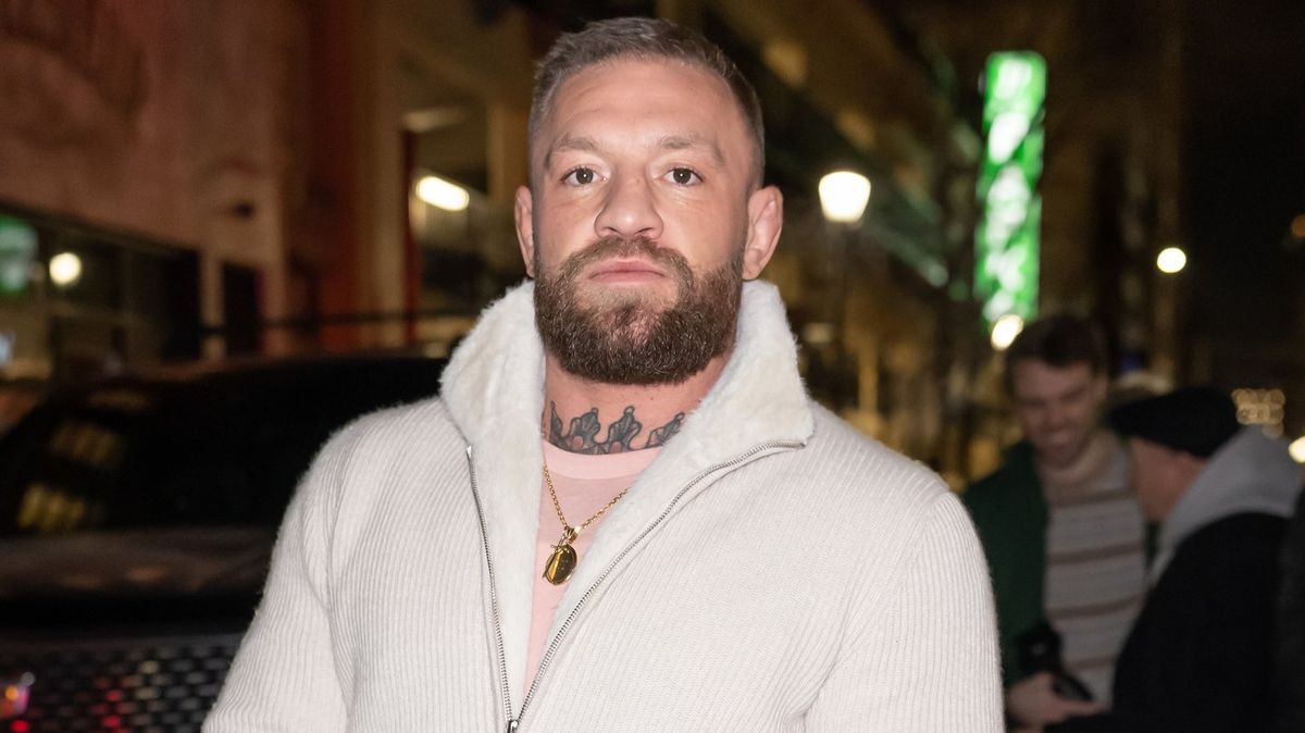 Conor McGregor 'accepts' UFC fight hours before Dana White's White House announcement