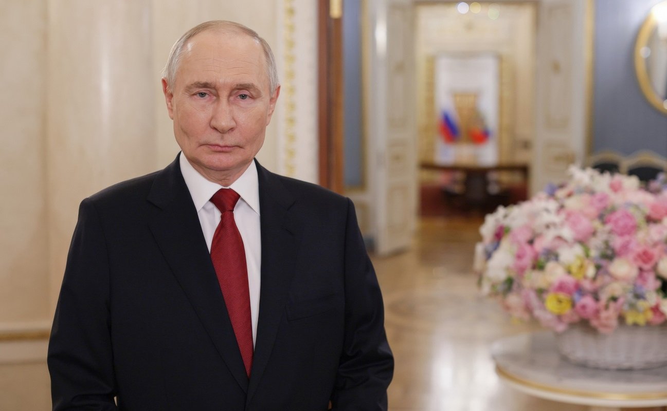 Un videoclip needitat cu Putin, șters de Kremlin, stârnește întrebări despre sănătatea liderului rus Un moment surprinzător în care Vladimir Putin pare să se chinuie în timpul unui mesaj public a fost scos de pe canalele oficiale ale Kremlinului și înlocuit cu o versiune editată