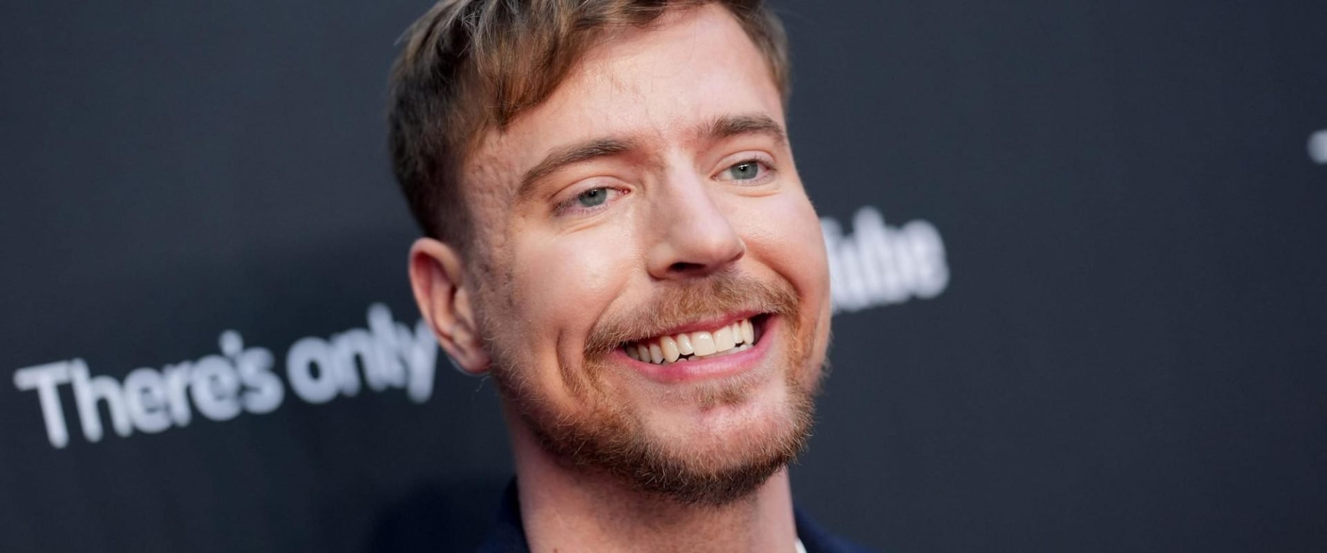 MrBeast, unul dintre cei mai populari creatori de conținut la nivel mondial, a intrat pe piața serviciilor financiare pentru tineri prin achiziția aplicației Step