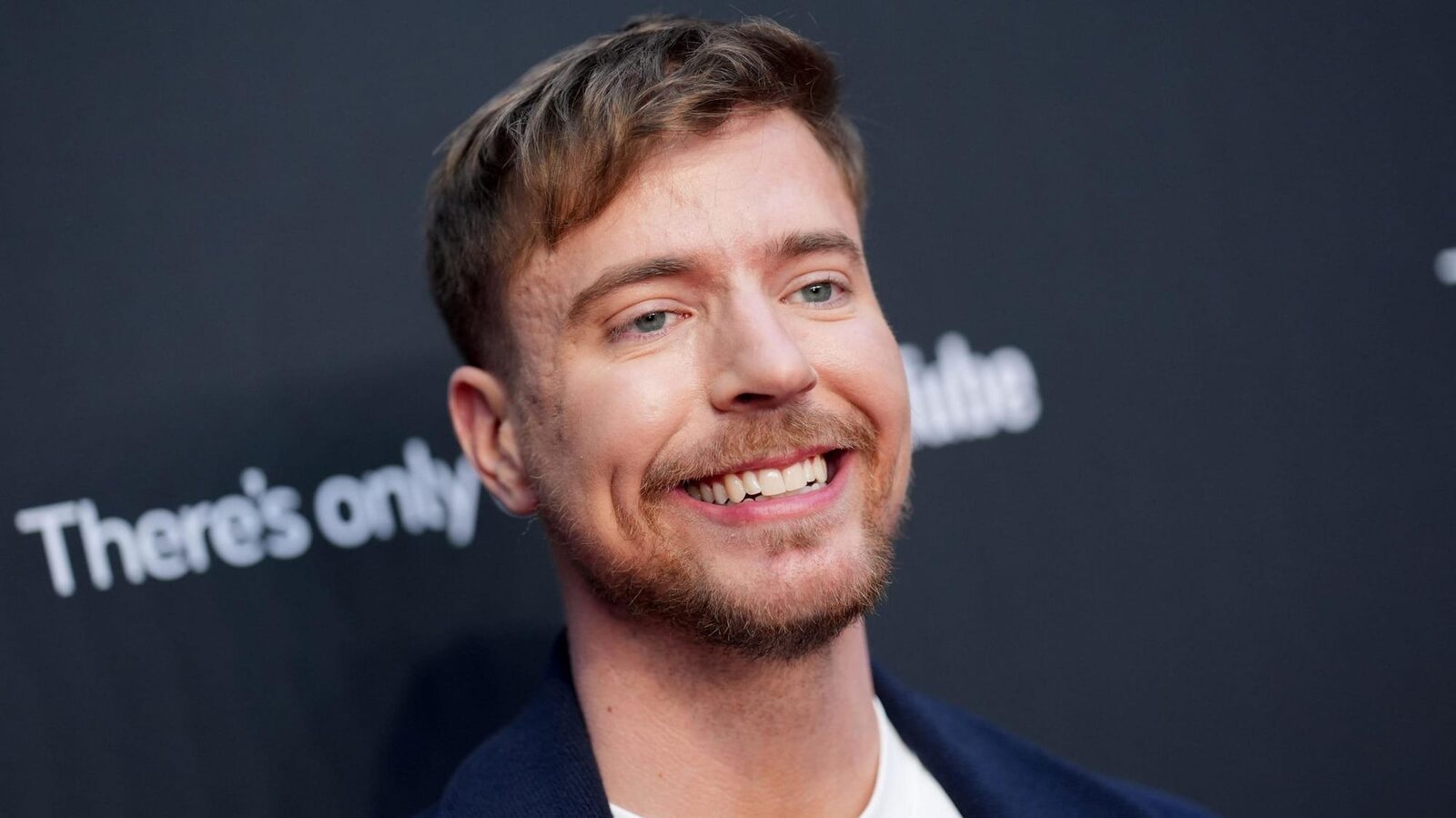 MrBeast, unul dintre cei mai populari creatori de conținut la nivel mondial, a intrat pe piața serviciilor financiare pentru tineri prin achiziția aplicației Step