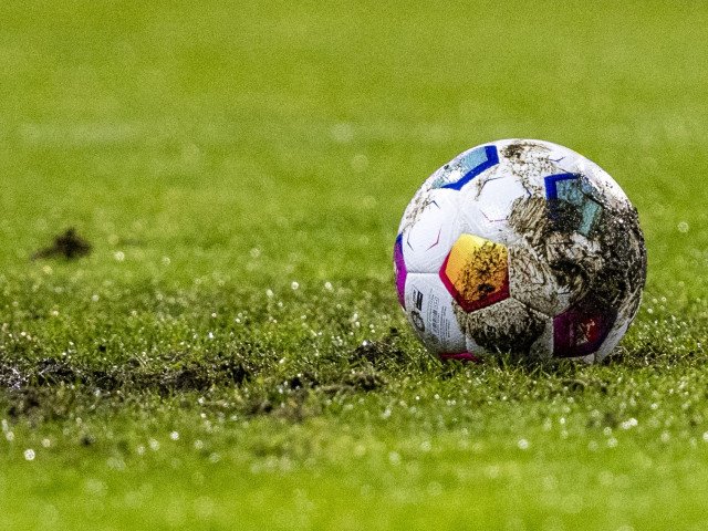 Umilință: 9-0 scor, adversarii eliminați din competiție