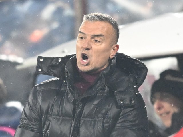 Pancu rupe tăcerea: Anunțul așteptat de fanii dinamoviști Daniel Pancu, antrenorul echipei Dinamo București, a oferit o declarație de impact după meciul cu CFR Cluj, venind cu o veste pe care mulți suporteri o așteptau de mult timp