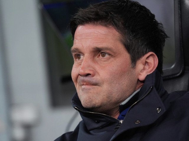 Tânărul fotbalist român David Onuoha, în vizorul cluburilor de top din Europa Fundașul central român David Onuoha, crescut în academia lui Cristi Chivu și considerat unul dintre cei mai promițători tineri jucători, atrage atenția cluburilor importante din Europa