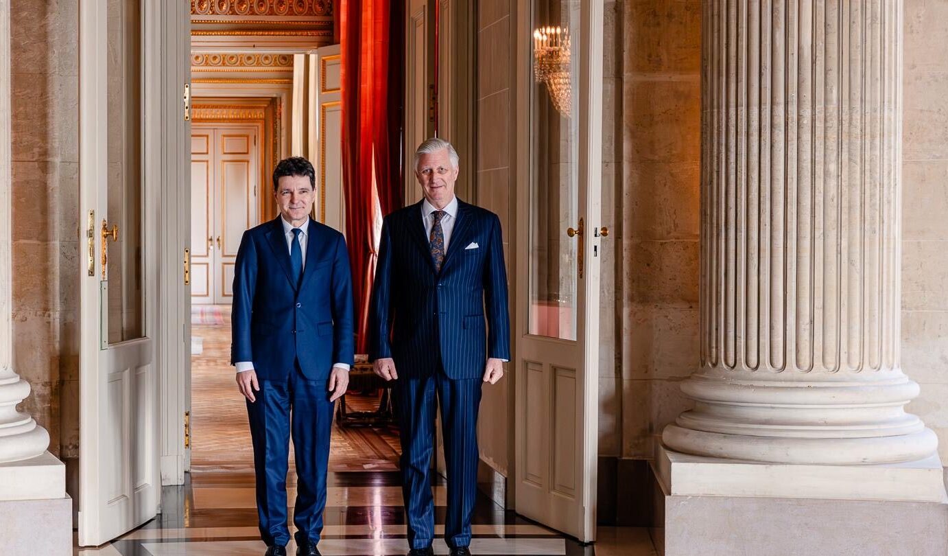 Primarul Capitalei, Nicușor Dan, s-a întâlnit cu Regele Belgiei la Bruxelles Primarul general al Capitalei, Nicușor Dan, a avut o întrevedere vineri, la Bruxelles, cu Majestatea Sa Philippe, Regele Belgiei