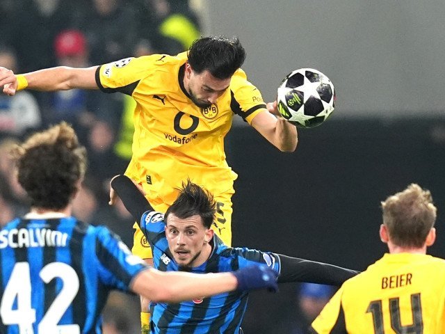 Borussia Dortmund întâlnește FC Koln într-un meci crucial pentru oaspeți Meciul dintre Borussia Dortmund și FC Koln va fi transmis în direct de DGS3, cu începere de la ora 19:30