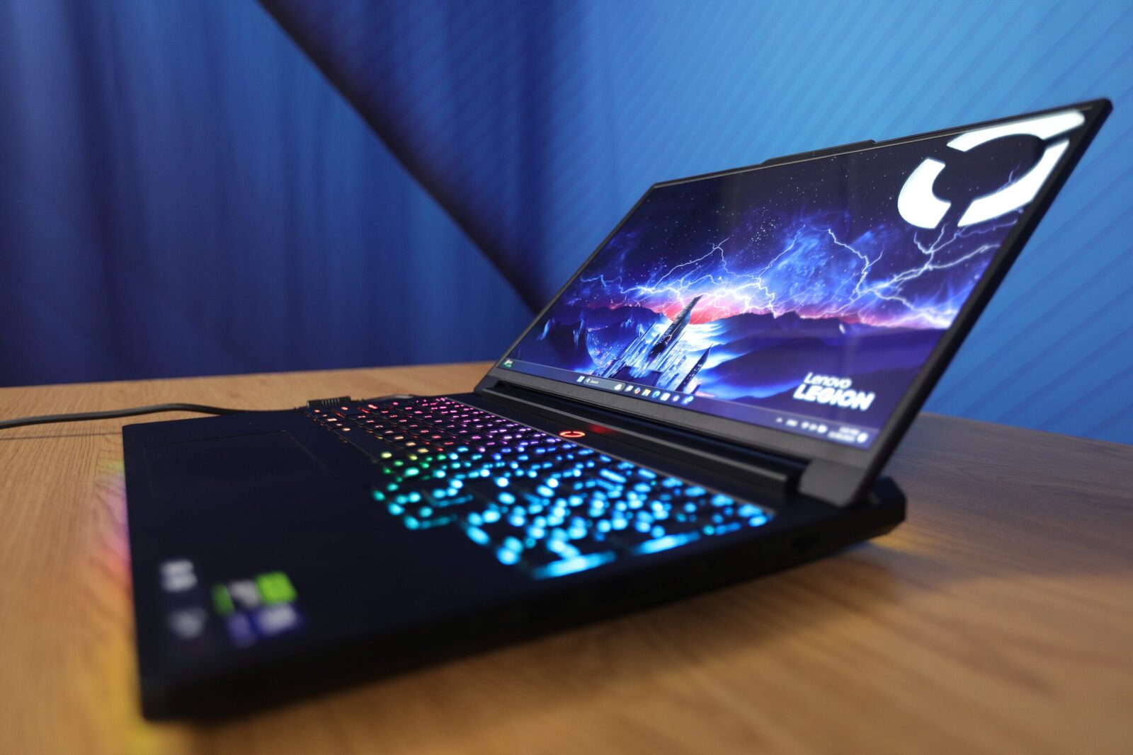 Laptopul tău poate trăi mai mult: sfaturi simple pentru o viață prelungită Durata de viață a unui laptop este, în medie, între doi și cinci ani