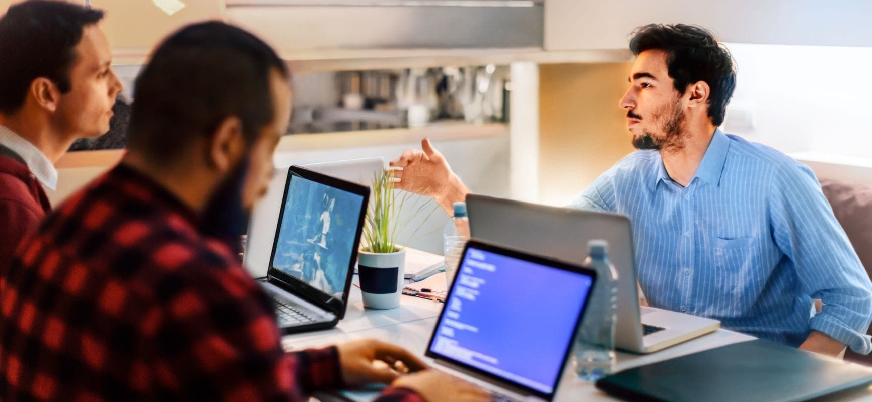 Oracle pregătește concedieri masive pentru a gestiona costurile ridicate ale extinderii în domeniul inteligenței artificiale