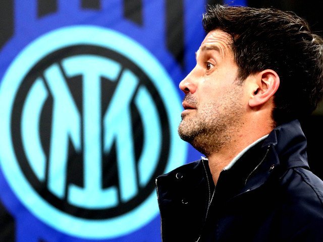Inter Milano explorează o mișcare de anvergură pe piața transferurilor Clubul italian Inter Milano, împreună cu fostul său fundaș, Cristian Chivu, ar putea pregăti o mutare de proporții pe piața transferurilor