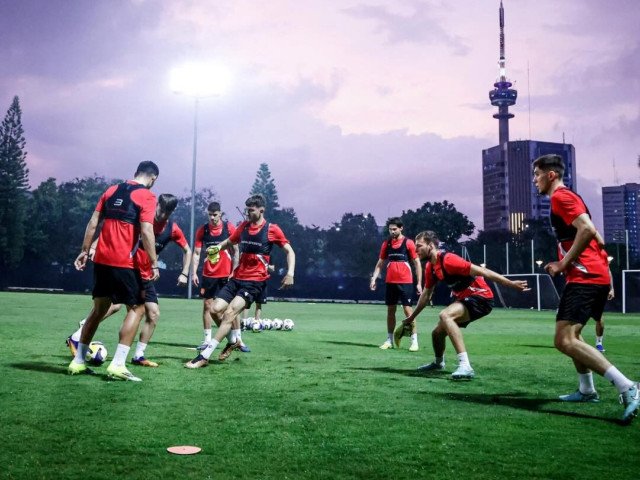 Bulgaria, victorie categorică într-un meci spectaculos Echipa națională de fotbal a Bulgariei a obținut o victorie zdrobitoare într-un meci internațional, încheiat cu un scor de 10-2